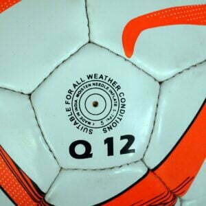 Football_Hebe_Q12_WhiteFOrange_5_Top