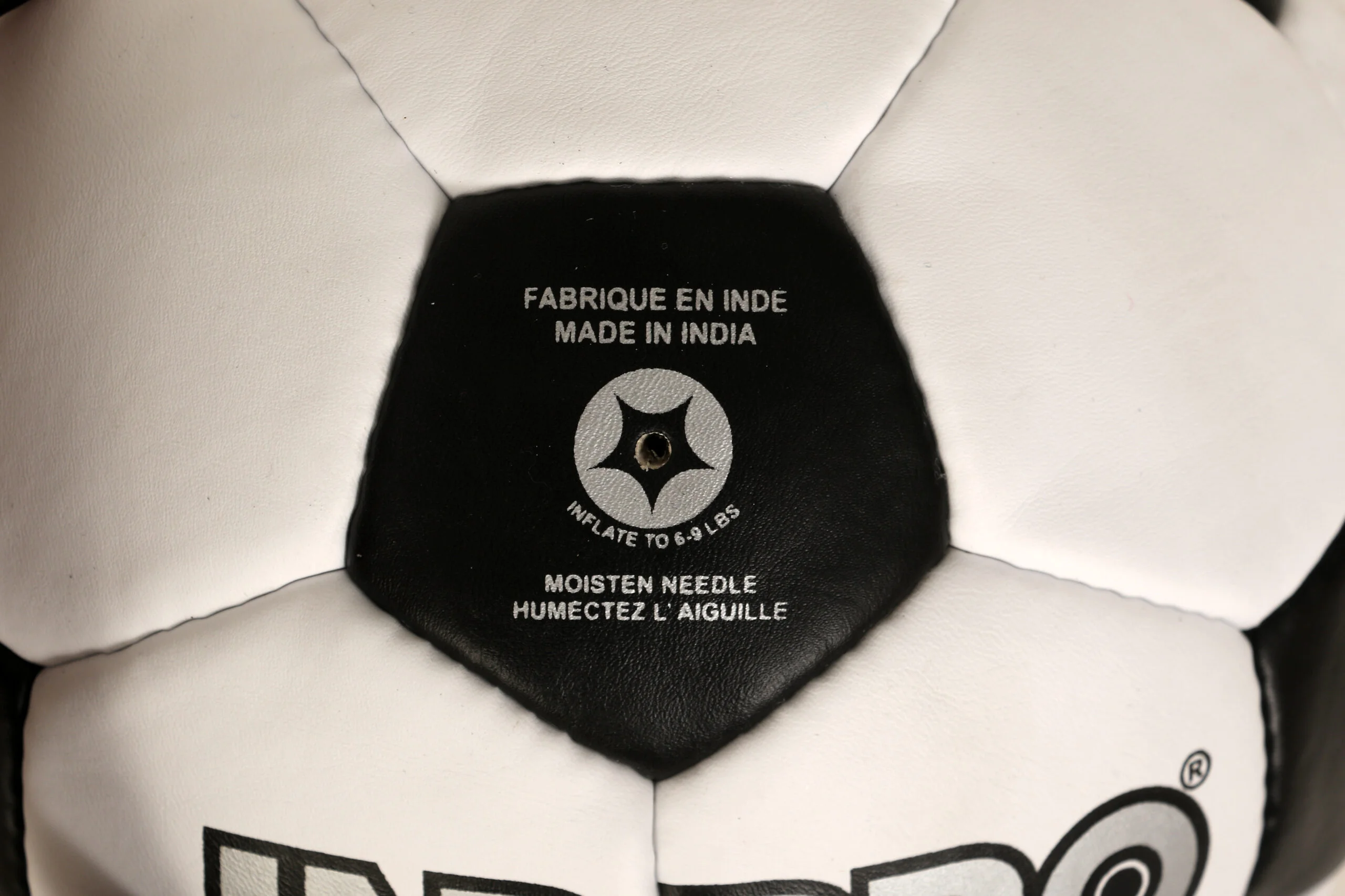 Football_Indpro_Legend_WhiteBlack_4_Top